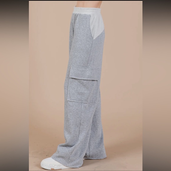 French Terry Cargo Sweats - Picture 5 of 6